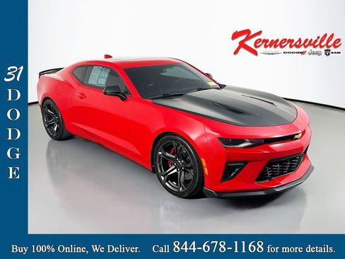 Used 2018 Chevrolet Camaro SS RWD image 1