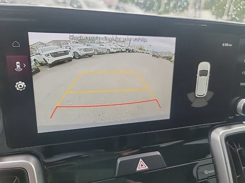 Certified 2023 Kia Sorento S FWD image 17