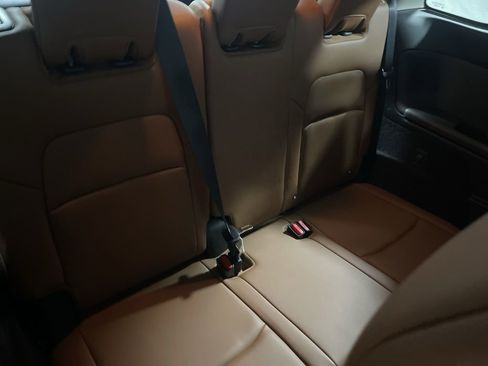 Used 2024 Nissan Pathfinder Platinum image 11