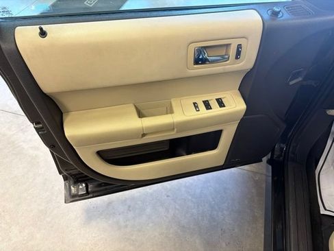 Used 2014 Ford Flex SE FWD image 13