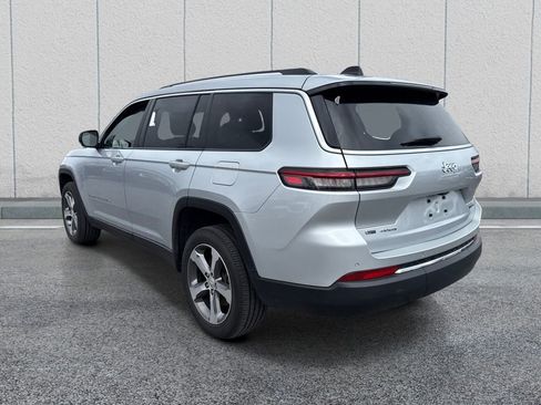 Used 2023 Jeep Grand Cherokee L Limited AWD/4WD image 5