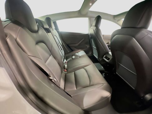 Used 2019 Tesla Model 3 Long Range image 21