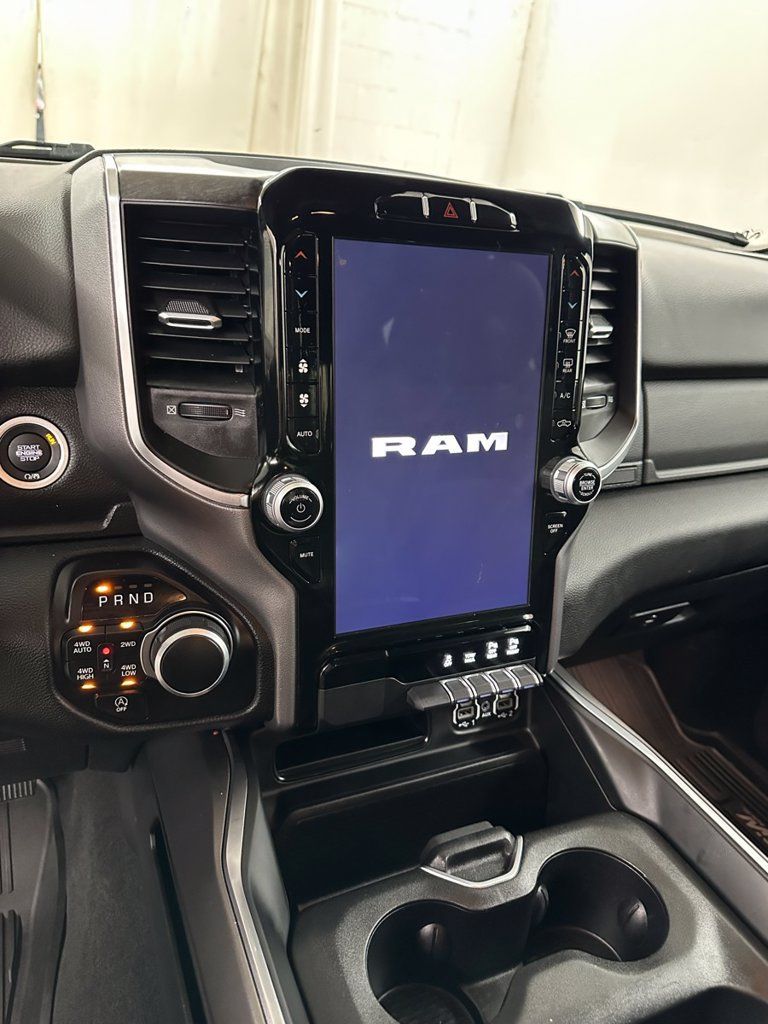 Used 2024 RAM 1500 Big Horn AWD/4WD image 18