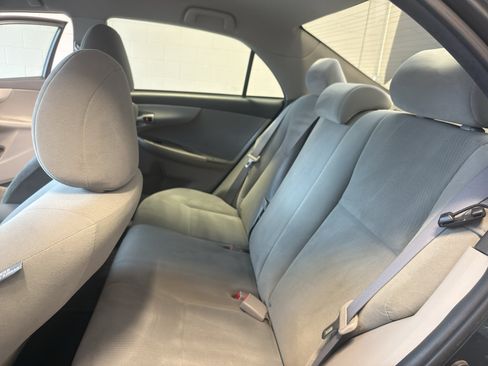 Used 2011 Toyota Corolla LE FWD image 26