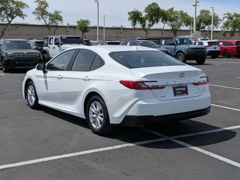 Used 2025 Toyota Camry LE FWD image 8
