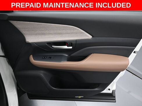 Certified 2026 Toyota Grand Highlander AWD image 39