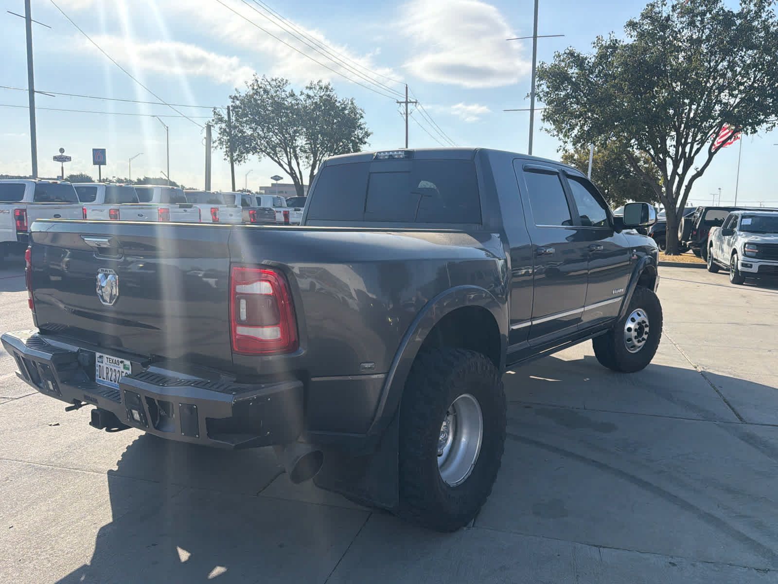 Used 2019 RAM 3500 Limited AWD/4WD image 3