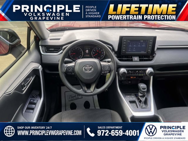 Used 2019 Toyota RAV4 LE FWD image 22