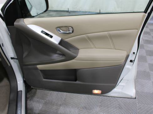 Used 2012 Nissan Murano SL FWD image 26