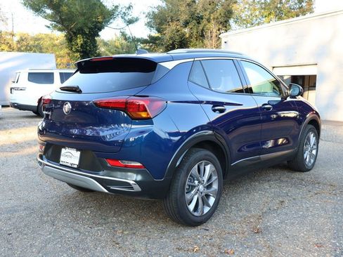 Used 2023 Buick Encore GX Essence w/ Experience Buick Package image 5