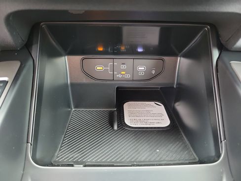 New 2026 Kia Sorento S FWD image 11