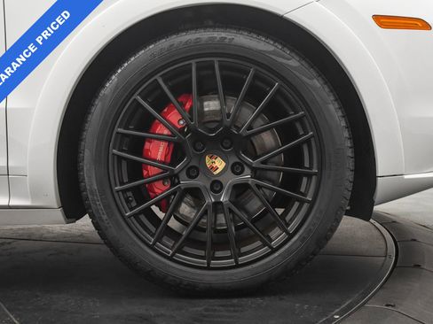 Used 2023 Porsche Cayenne GTS image 34
