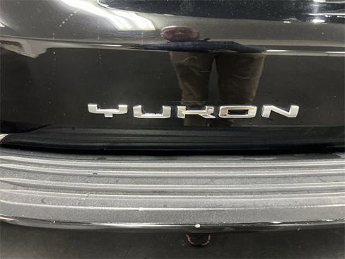 Certified 2023 GMC Yukon SLT w/ SLT Luxury Package image 33