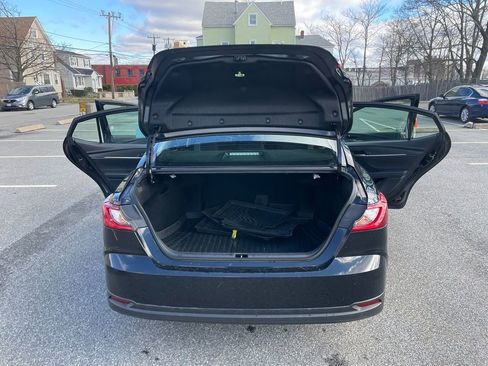 Used 2025 Toyota Camry LE image 22