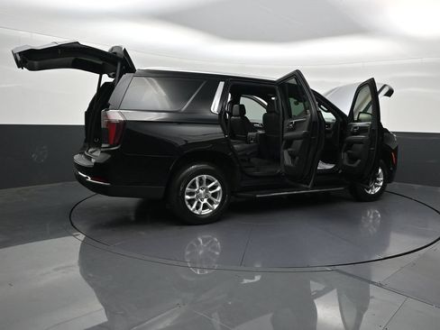 Used 2025 Chevrolet Tahoe LT RWD image 33