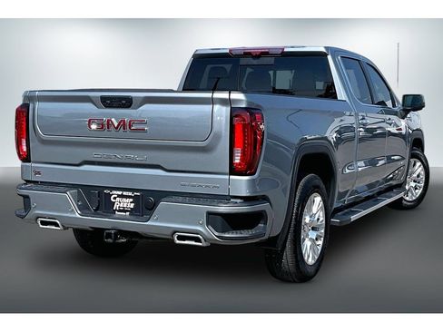 Used 2025 GMC Sierra 1500 Denali w/ Technology Package AWD/4WD image 6