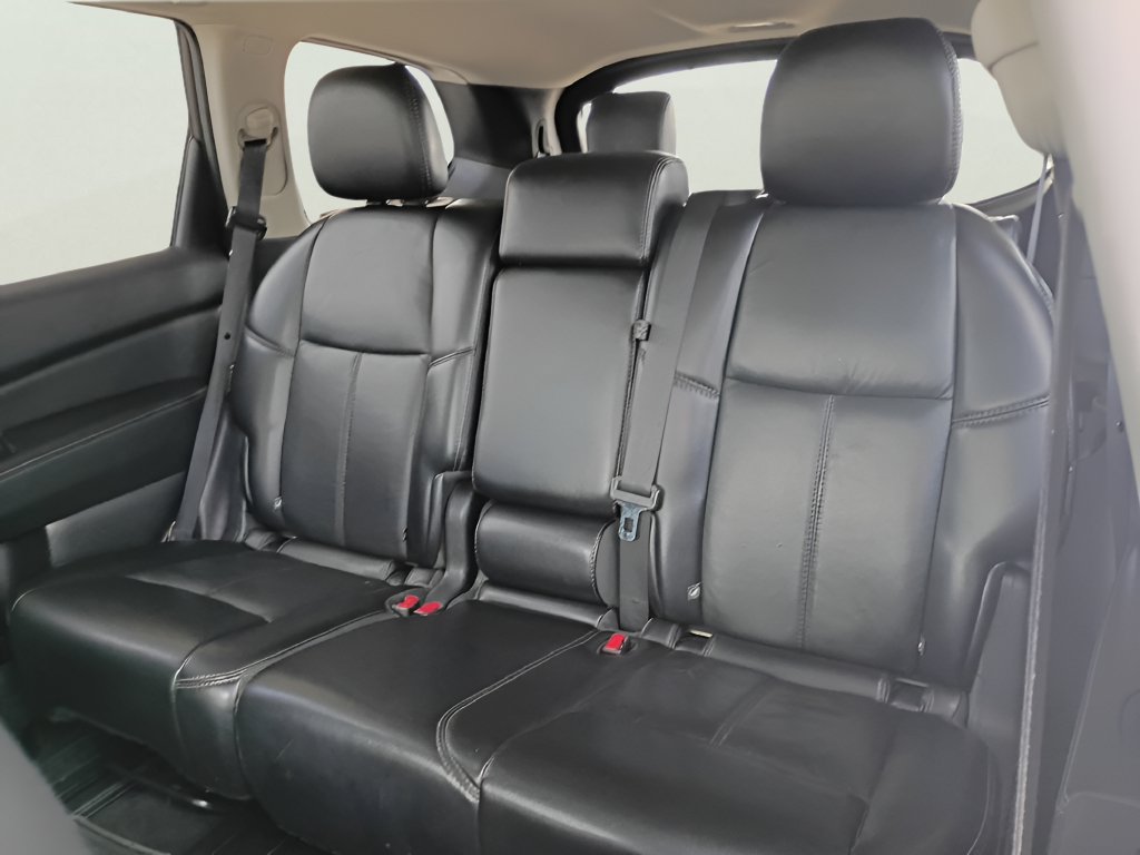 Used 2018 Nissan Pathfinder SL w/ Midnight Edition Package AWD/4WD image 25