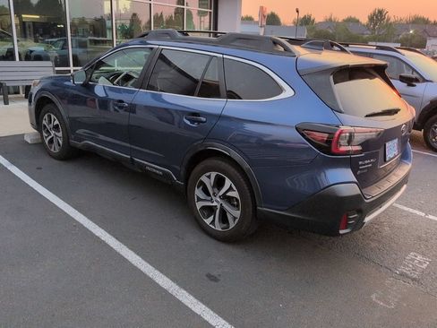 Used 2020 Subaru Outback Limited AWD/4WD image 7