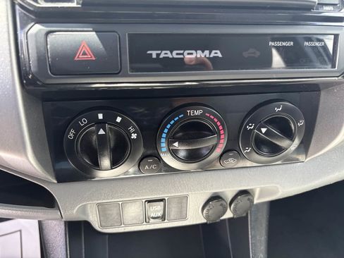 Used 2015 Toyota Tacoma PreRunner w/ SR5 Package image 36