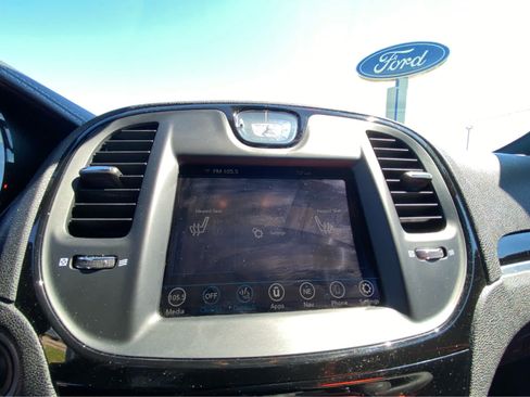 Used 2023 Chrysler 300 S RWD image 31