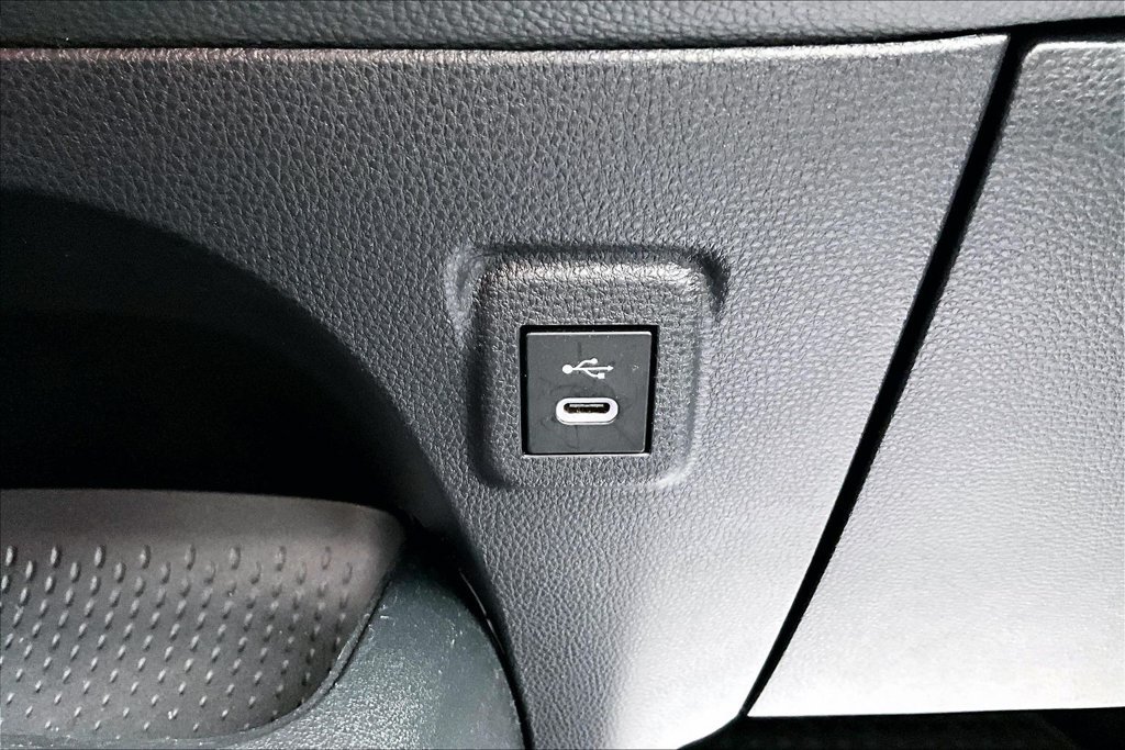 Used 2025 Toyota Corolla LE w/ Convenience Package FWD image 18