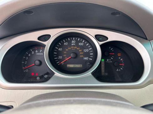 Used 2006 Toyota Highlander Limited image 14