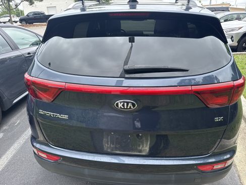 Used 2017 Kia Sportage EX AWD/4WD image 7