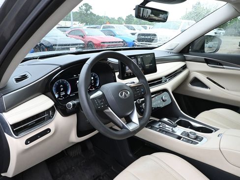 Used 2025 INFINITI QX60 Luxe w/ Vision Package FWD image 26
