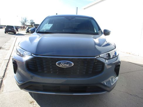 Used 2023 Ford Escape Active w/ Tech Pack #2 image 2