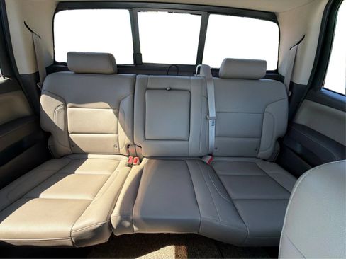 Used 2014 GMC Sierra 1500 SLT w/ SLT Crew Cab Value Package AWD/4WD image 18