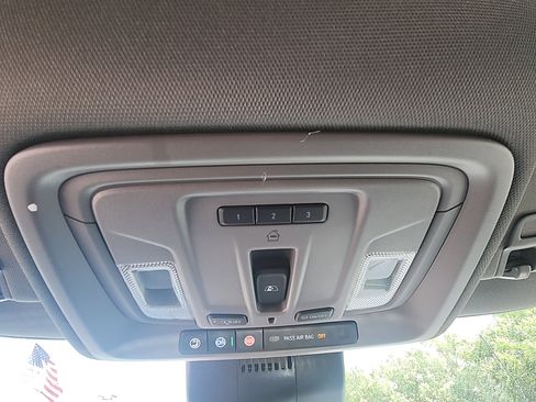 New 2025 GMC Sierra 2500 SLT w/ SLT Convenience Package image 26