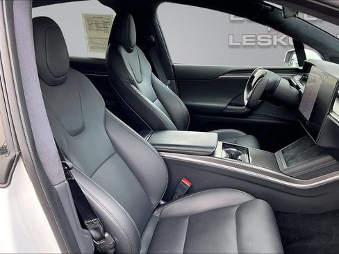 Used 2022 Tesla Model X Plaid AWD/4WD image 7