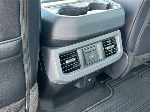 New 2025 Ford F250 Lariat w/ Lariat Ultimate Package image 19