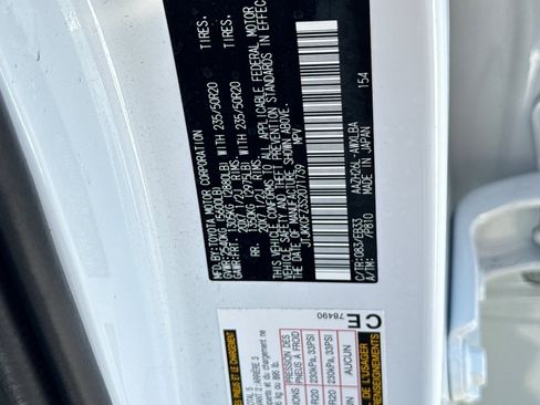 Certified 2025 Lexus NX 450h+ F Sport AWD/4WD image 31