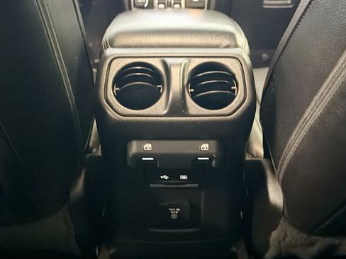 Used 2020 Jeep Wrangler Unlimited Sahara AWD/4WD image 26