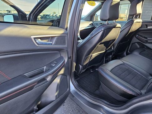 Used 2023 Ford Edge ST-Line w/ Class II Trailer Tow Package image 19