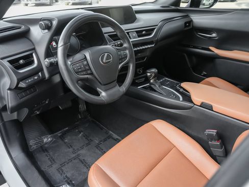 Used 2022 Lexus UX 250h w/ Premium Package AWD/4WD image 7
