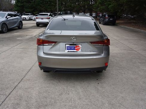 Used 2018 Lexus IS 300 image 21