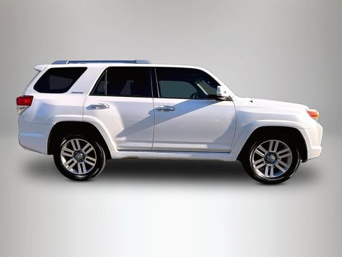 Used 2010 Toyota 4Runner SR5 image 5