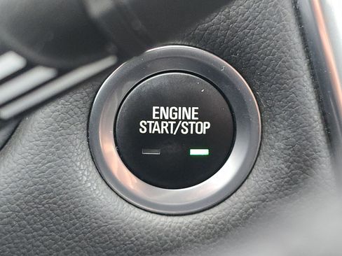 Used 2021 Chevrolet Traverse LT w/ LPO, Floor Liner Package image 26