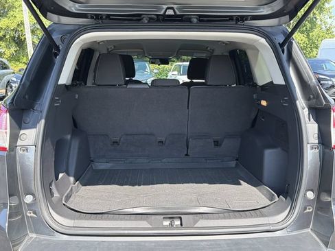 Used 2016 Ford Escape SE w/ Equipment Group 201A FWD image 29