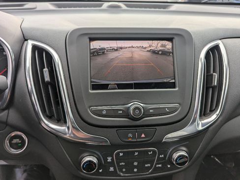 Used 2022 Chevrolet Equinox LT image 14