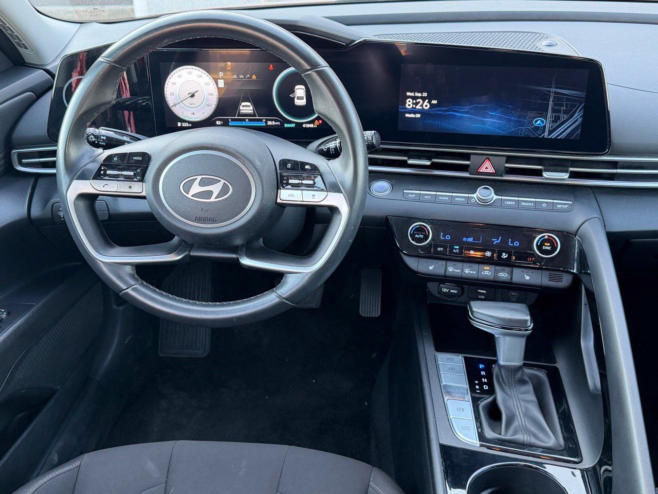 Used 2025 Hyundai Elantra SEL FWD image 9