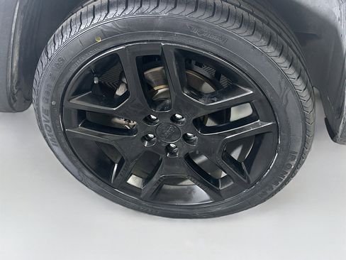 Used 2020 Jeep Renegade Latitude image 11