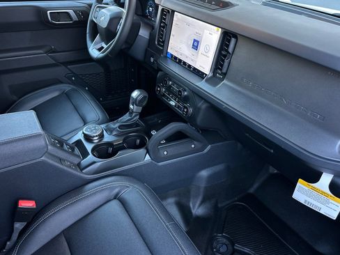 New 2025 Ford Bronco Big Bend w/ Black Diamond Package image 15