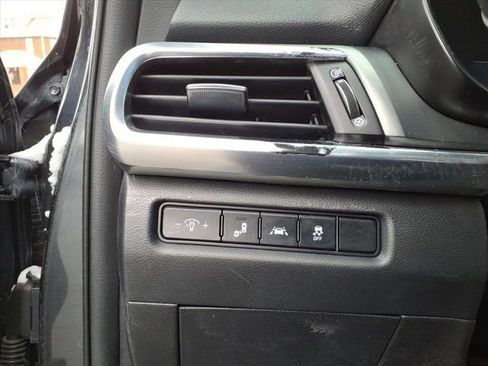 Used 2022 Kia Telluride S image 15