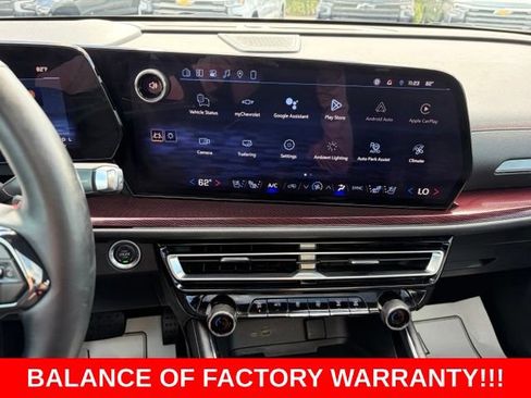 Used 2024 Chevrolet Traverse RS FWD image 24