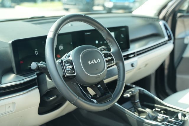Used 2025 Kia Sorento S w/ Panoramic Sunroof Package FWD image 28
