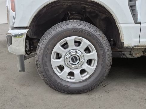 Certified 2024 Ford F350 XLT w/ FX4 Off-Road Package AWD/4WD image 9