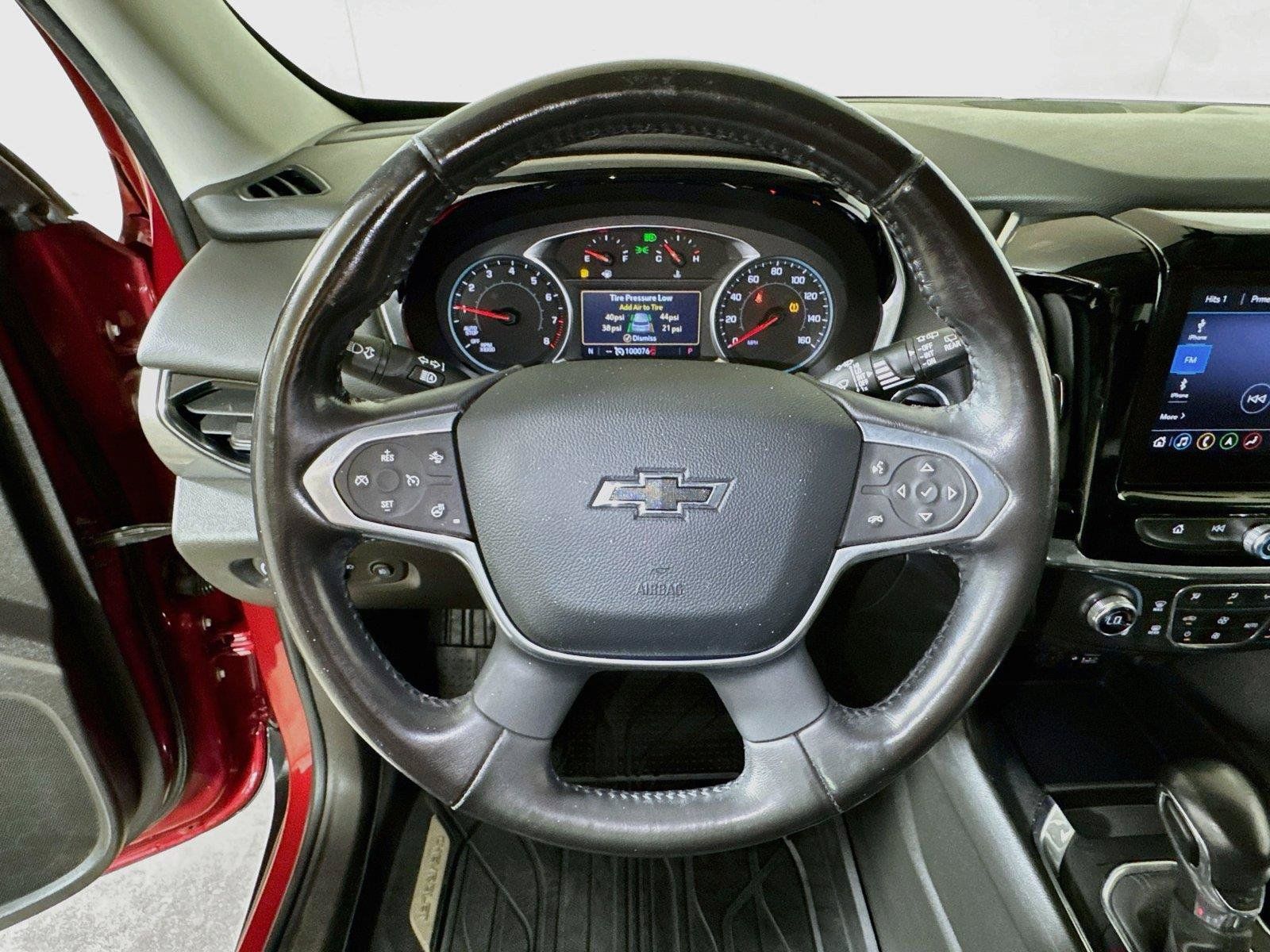Used 2021 Chevrolet Traverse RS FWD image 9